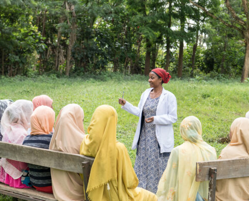 A health extension worker facilitates a women's conversation on family planning in Ethiopia