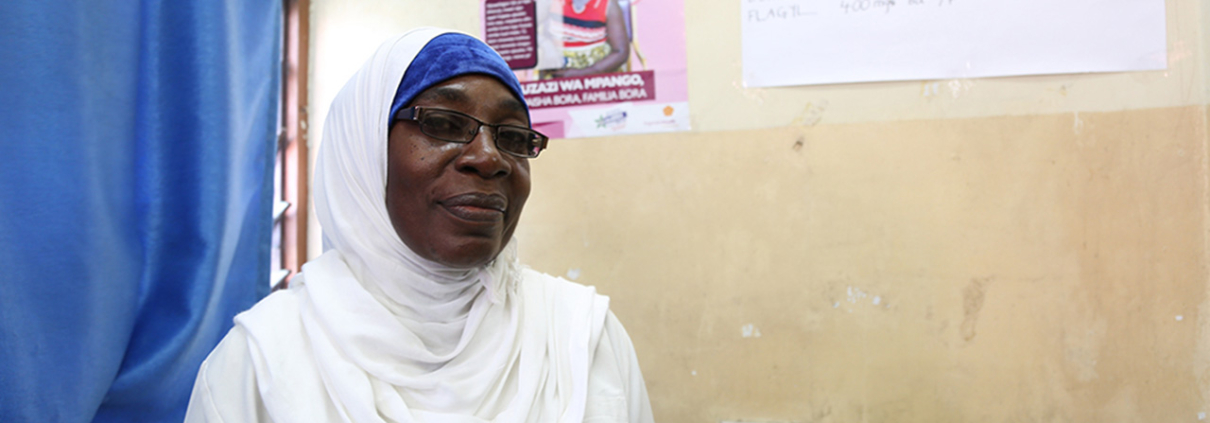 A Tanzanian midwife in a health care clinic